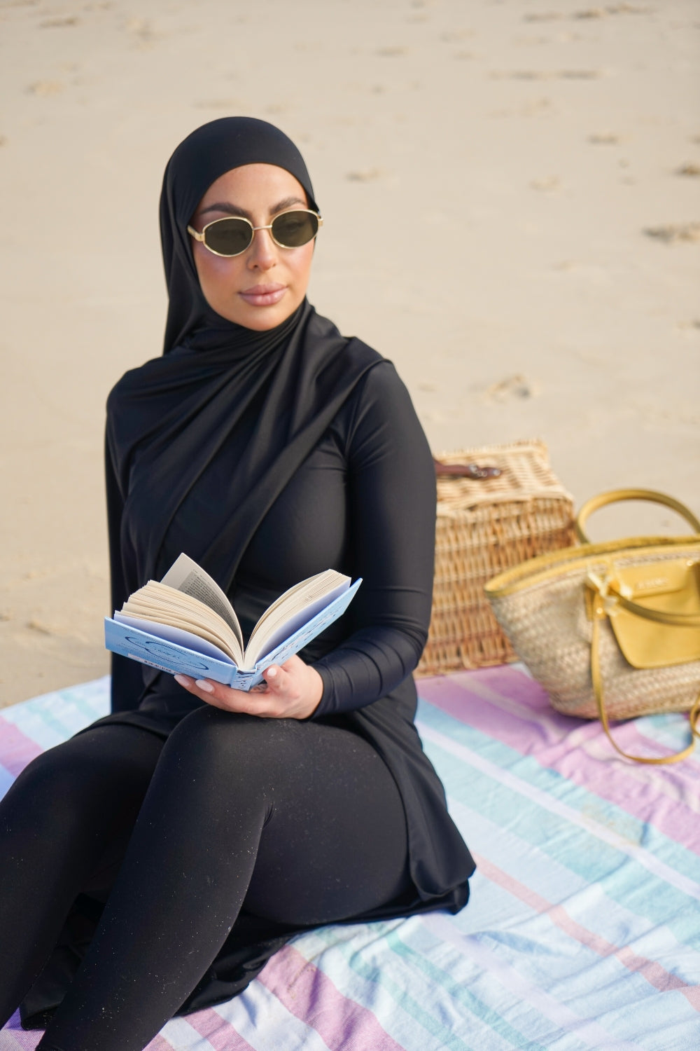 ONYX HIJAB PRE STITCHED