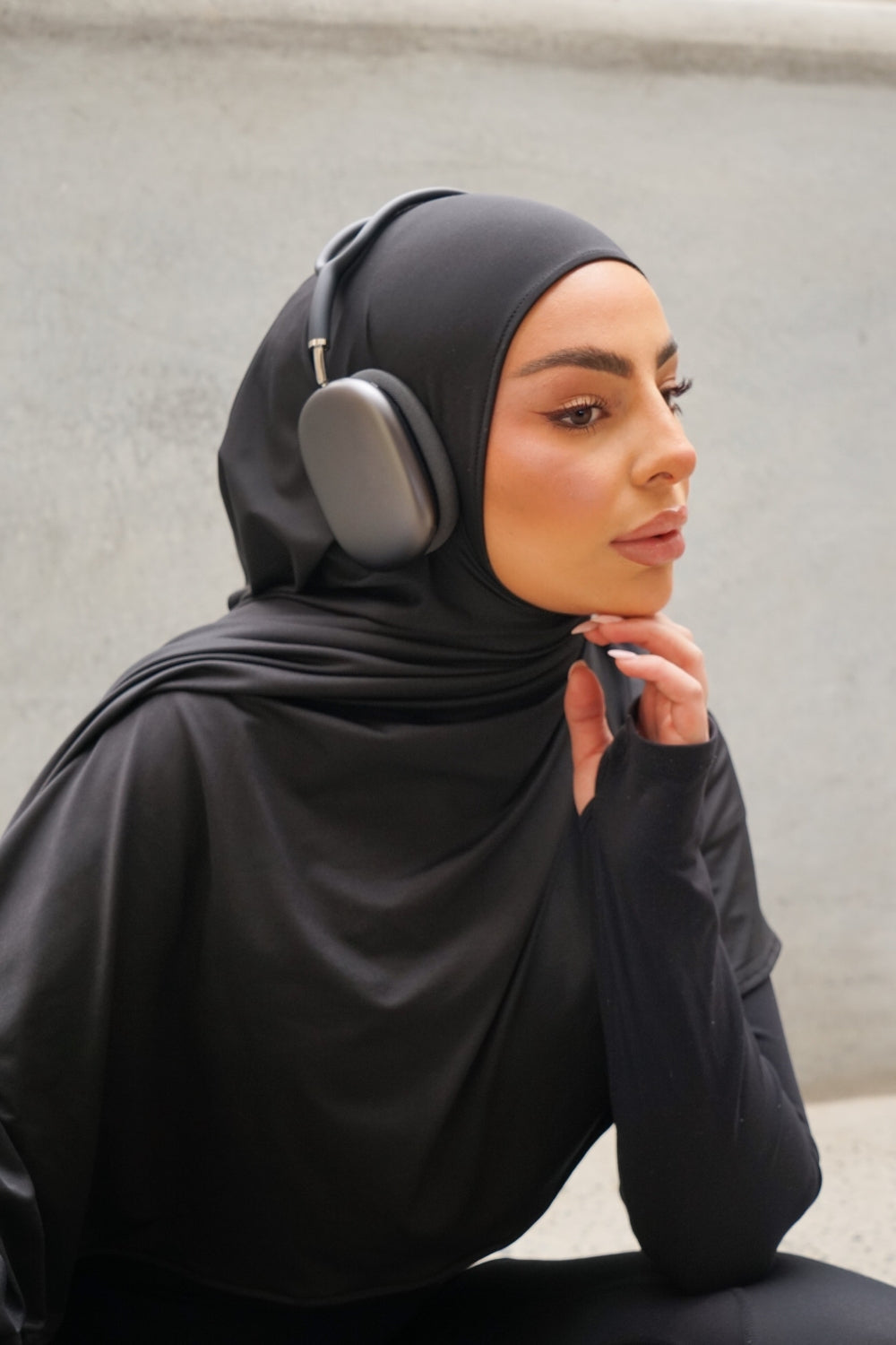 ONYX HIJAB PRE STITCHED